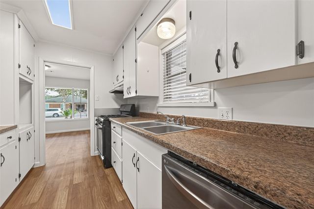 1411 Mimosa Lane, Rosenberg, TX 77471