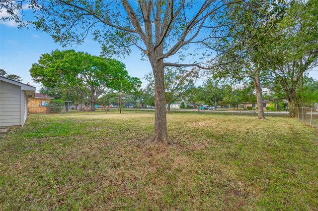 1411 Mimosa Lane, Rosenberg, TX 77471