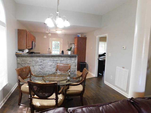 1182 Long Hollow Pike Apt G4, Gallatin, TN 37066