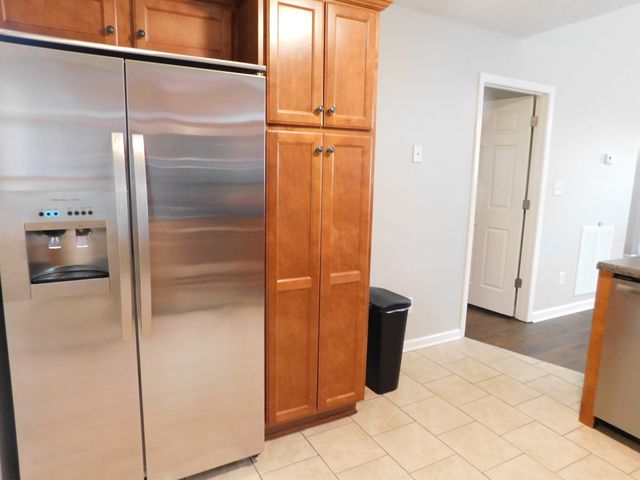 1182 Long Hollow Pike Apt G4, Gallatin, TN 37066