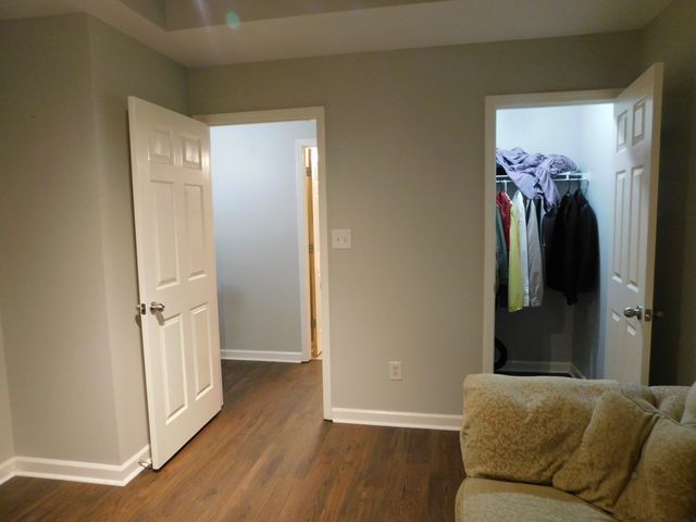 1182 Long Hollow Pike Apt G4, Gallatin, TN 37066