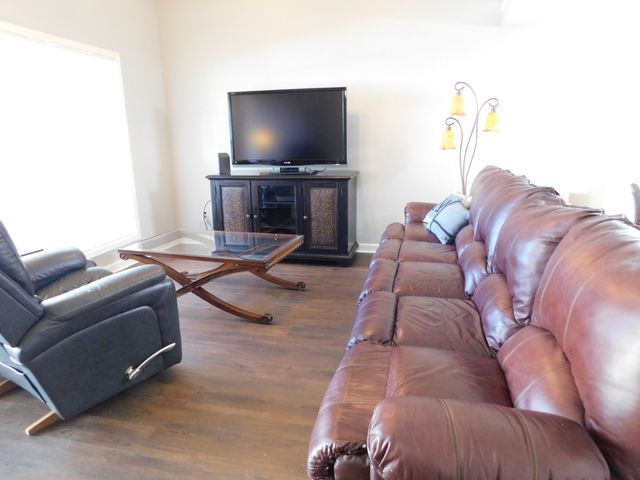 1182 Long Hollow Pike Apt G4, Gallatin, TN 37066
