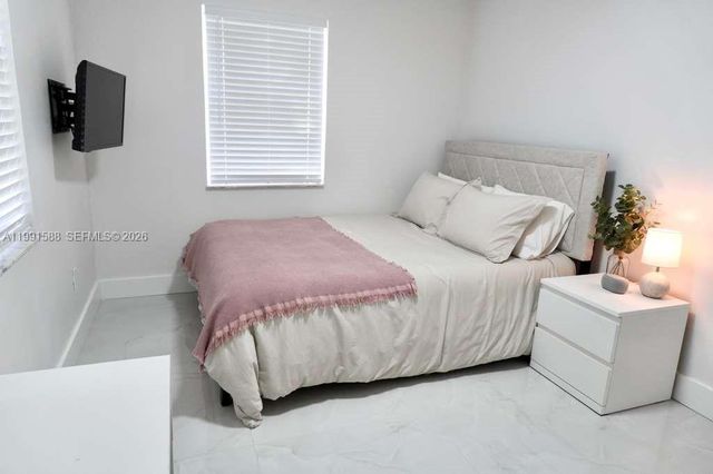 1213 NW 6th Ave, Fort Lauderdale, FL 33311