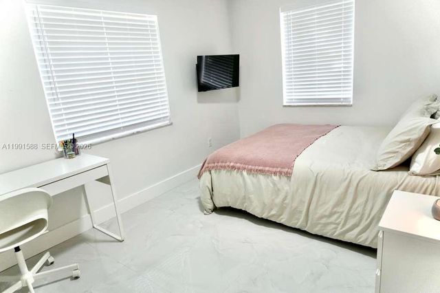 1213 NW 6th Ave, Fort Lauderdale, FL 33311