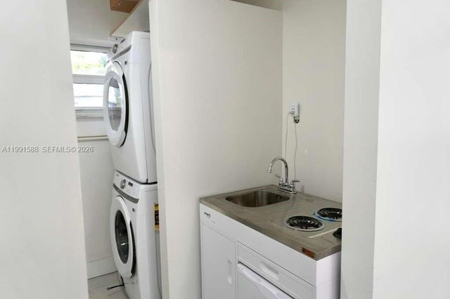 1213 NW 6th Ave, Fort Lauderdale, FL 33311