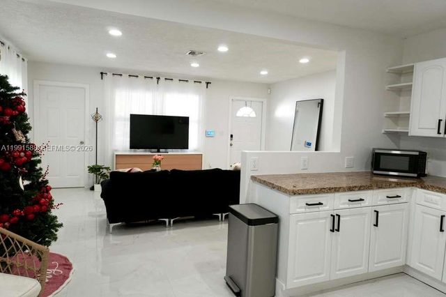 1213 NW 6th Ave, Fort Lauderdale, FL 33311