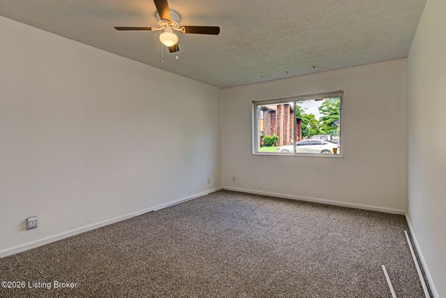 7074 Wildwood Cir APT 162, Louisville, KY 40291
