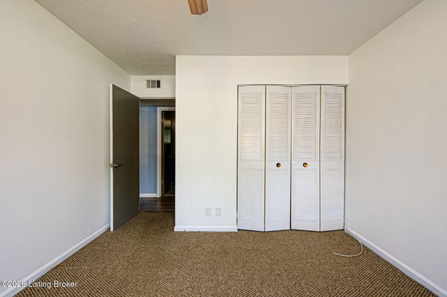 7074 Wildwood Cir APT 162, Louisville, KY 40291