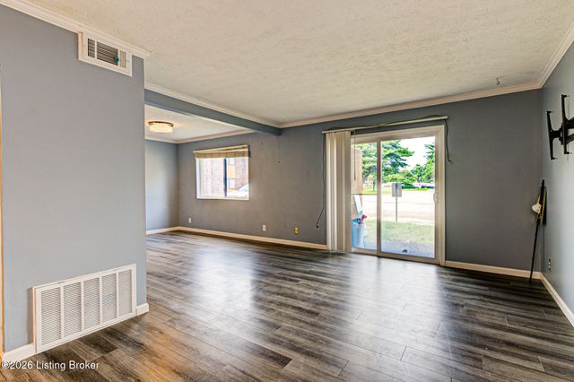 7074 Wildwood Cir APT 162, Louisville, KY 40291