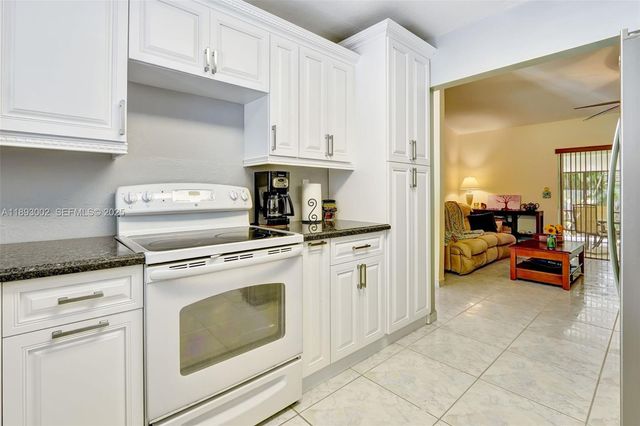 18045 SW 87th Court, Palmetto Bay, FL 33157