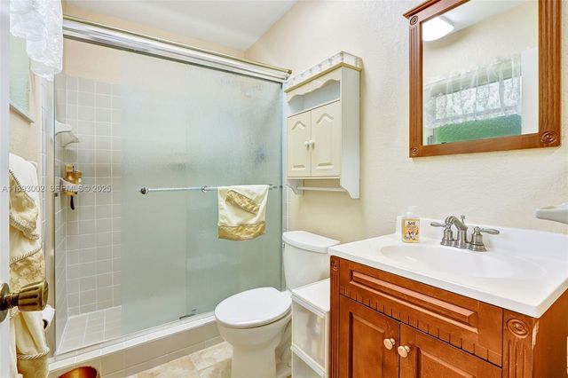 18045 SW 87th Court, Palmetto Bay, FL 33157