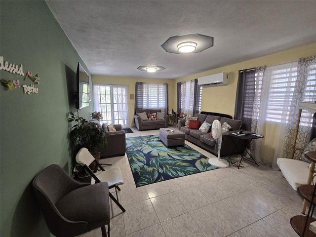 181 RD Int. Km 1.7 Bo. Ma PARC. 1, Gurabo, PR 00778