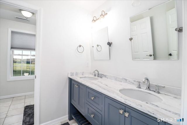 100 Hawthorne Lane, New Milford, CT 06776