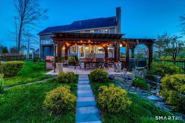 100 Hawthorne Lane, New Milford, CT 06776