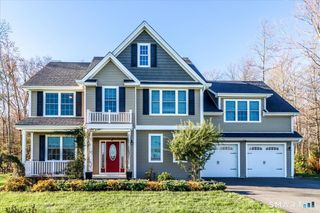 100 Hawthorne Lane, New Milford, CT 06776