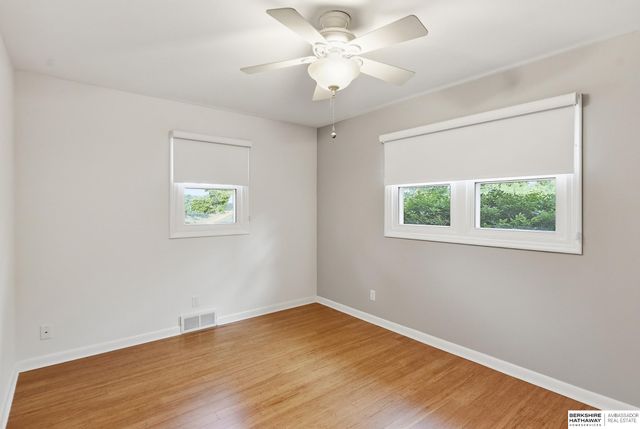 8101 Walnut Circle, Omaha, NE 68124
