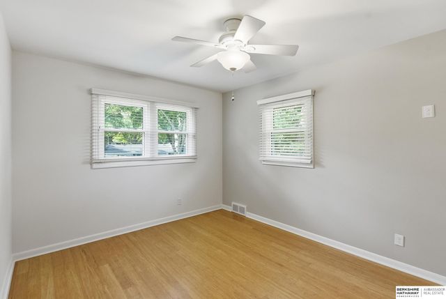 8101 Walnut Circle, Omaha, NE 68124