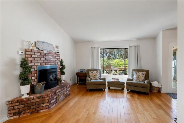 13936 Oak Ridge Rd, Penn Valley, CA 95946