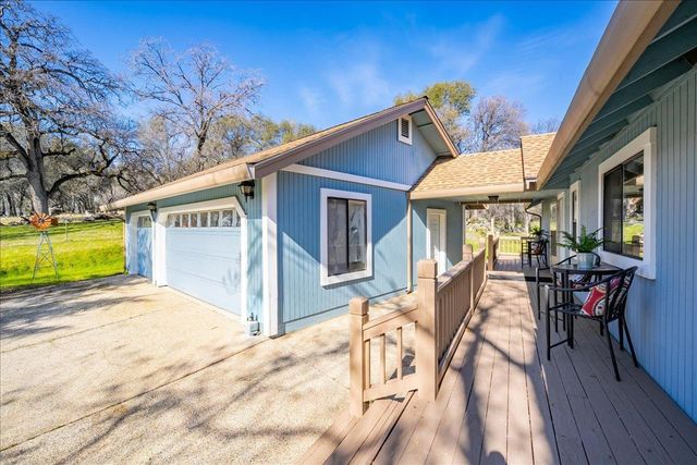 13936 Oak Ridge Rd, Penn Valley, CA 95946