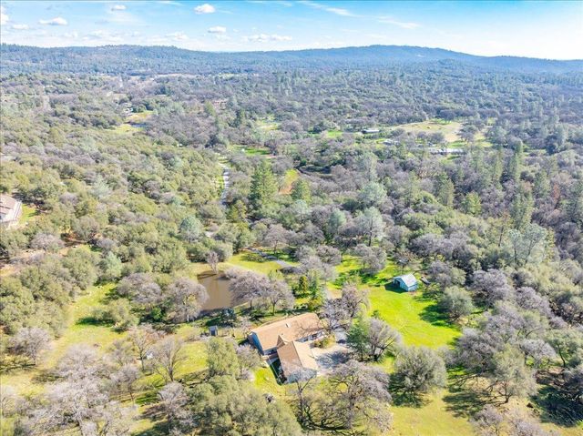 13936 Oak Ridge Rd, Penn Valley, CA 95946
