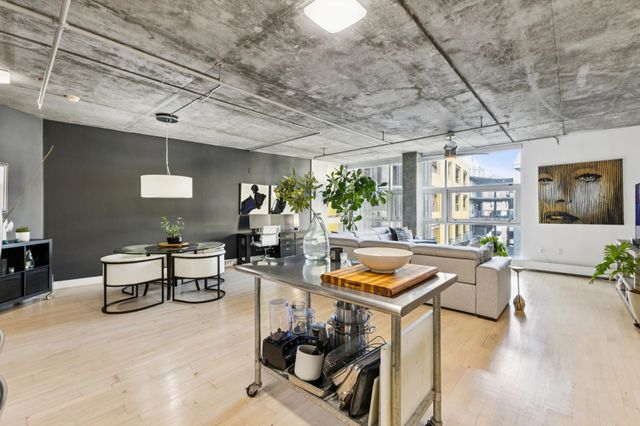 311 Oak St 720, Oakland, CA 94607