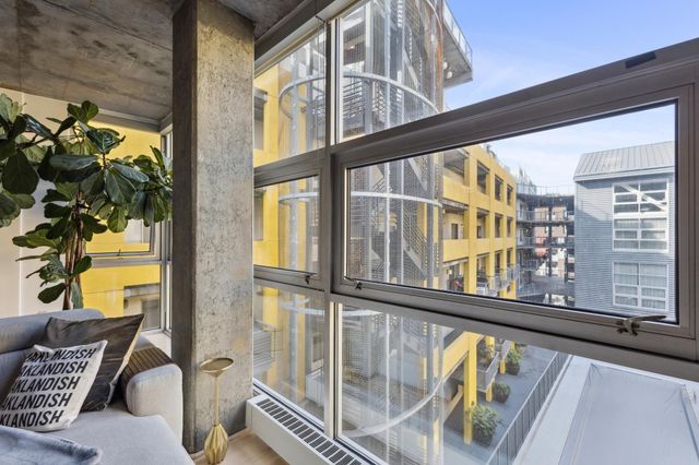 311 Oak St 720, Oakland, CA 94607