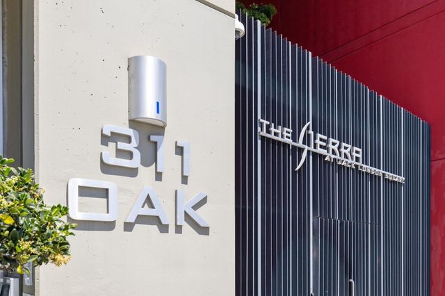 311 Oak St 720, Oakland, CA 94607