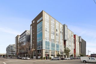 311 Oak St 720, Oakland, CA 94607