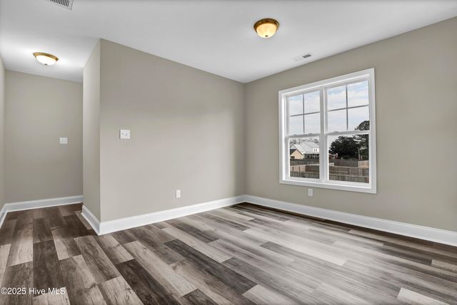 106 S Onslow Street, Richlands, NC 28574