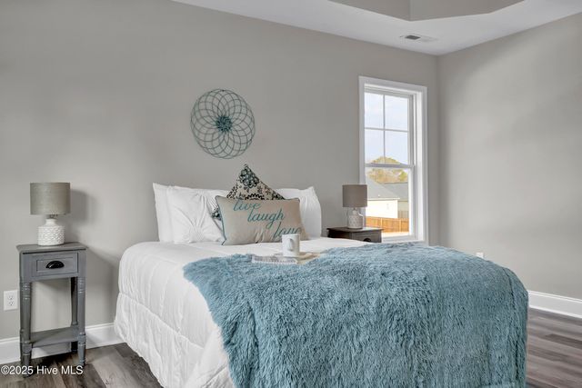 106 S Onslow Street, Richlands, NC 28574