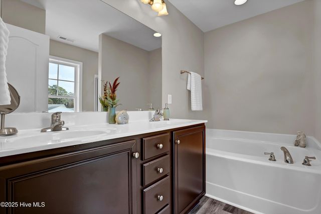 106 S Onslow Street, Richlands, NC 28574