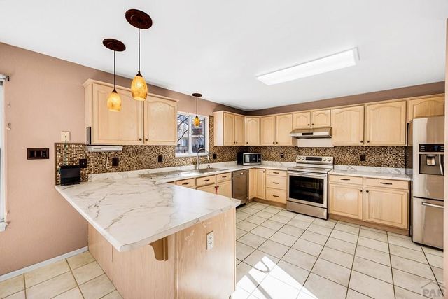 27 Trent Court, Pueblo, CO 81005