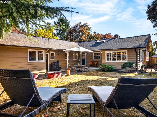 6715 Sw HAMILTON Ct, Portland, OR 97225