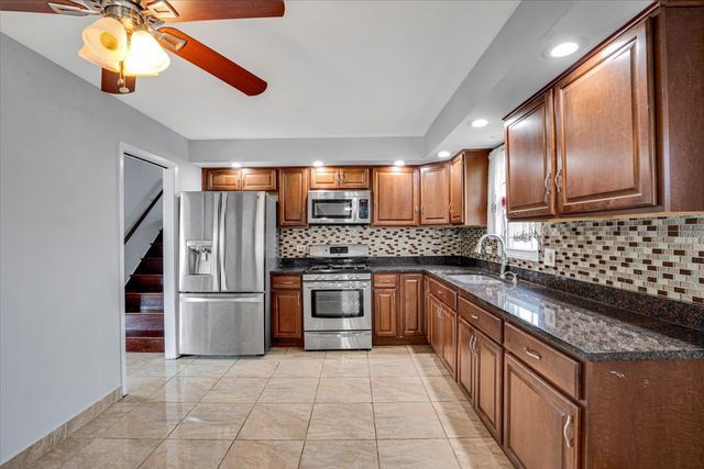 8440 163 Street, Tinley Park, IL 60487