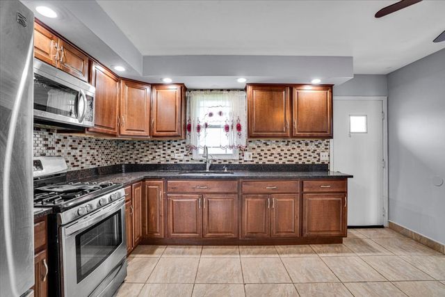 8440 163 Street, Tinley Park, IL 60487