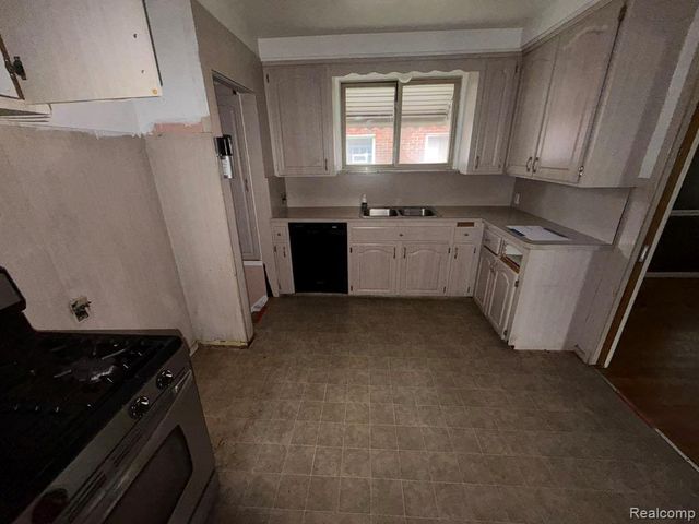 18952 Mark Twain Street, Detroit, MI 48235