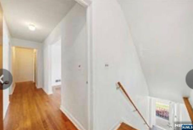 456 9th Street, Palisades Park, NJ 07650