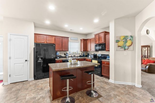 610 Regatta Drive, Byron, GA 31008