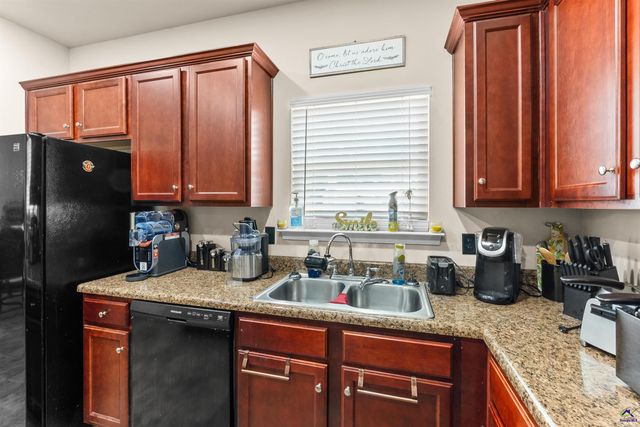 610 Regatta Drive, Byron, GA 31008