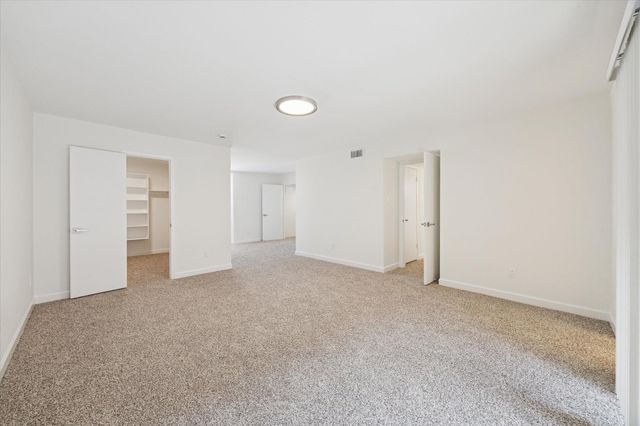 2000 Nantucket Drive, Houston, TX 77057