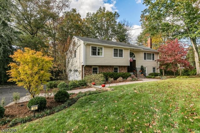 36 Debra Ln, Bernards Twp., NJ 07920