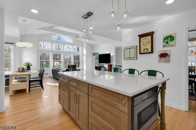 36 Debra Ln, Bernards Twp., NJ 07920