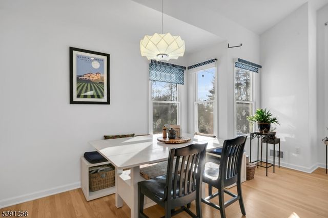 36 Debra Ln, Bernards Twp., NJ 07920