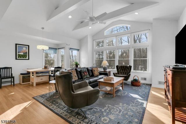 36 Debra Ln, Bernards Twp., NJ 07920