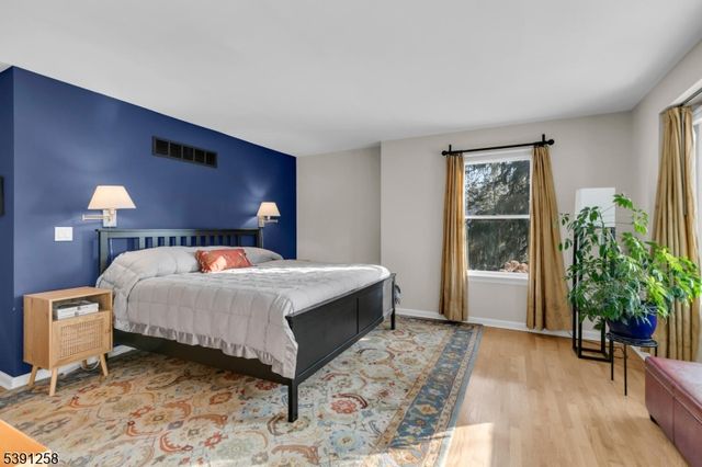 36 Debra Ln, Bernards Twp., NJ 07920