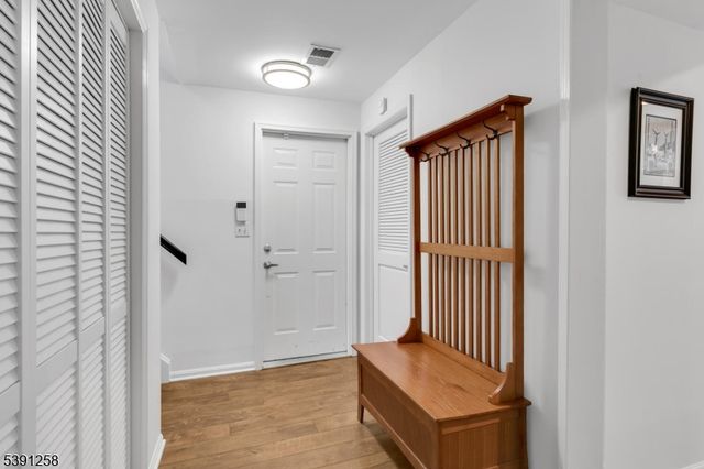 36 Debra Ln, Bernards Twp., NJ 07920