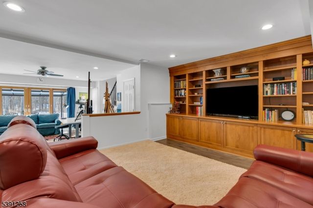 36 Debra Ln, Bernards Twp., NJ 07920