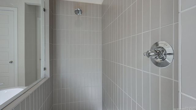 2911 Eagle Rise, San Antonio, TX 78245