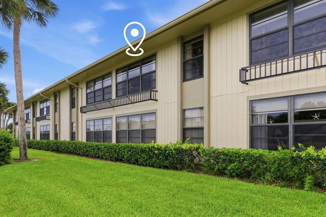 29 Plantation Drive 202, Vero Beach, FL 32966