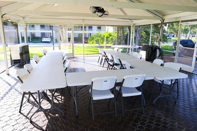 29 Plantation Drive 202, Vero Beach, FL 32966
